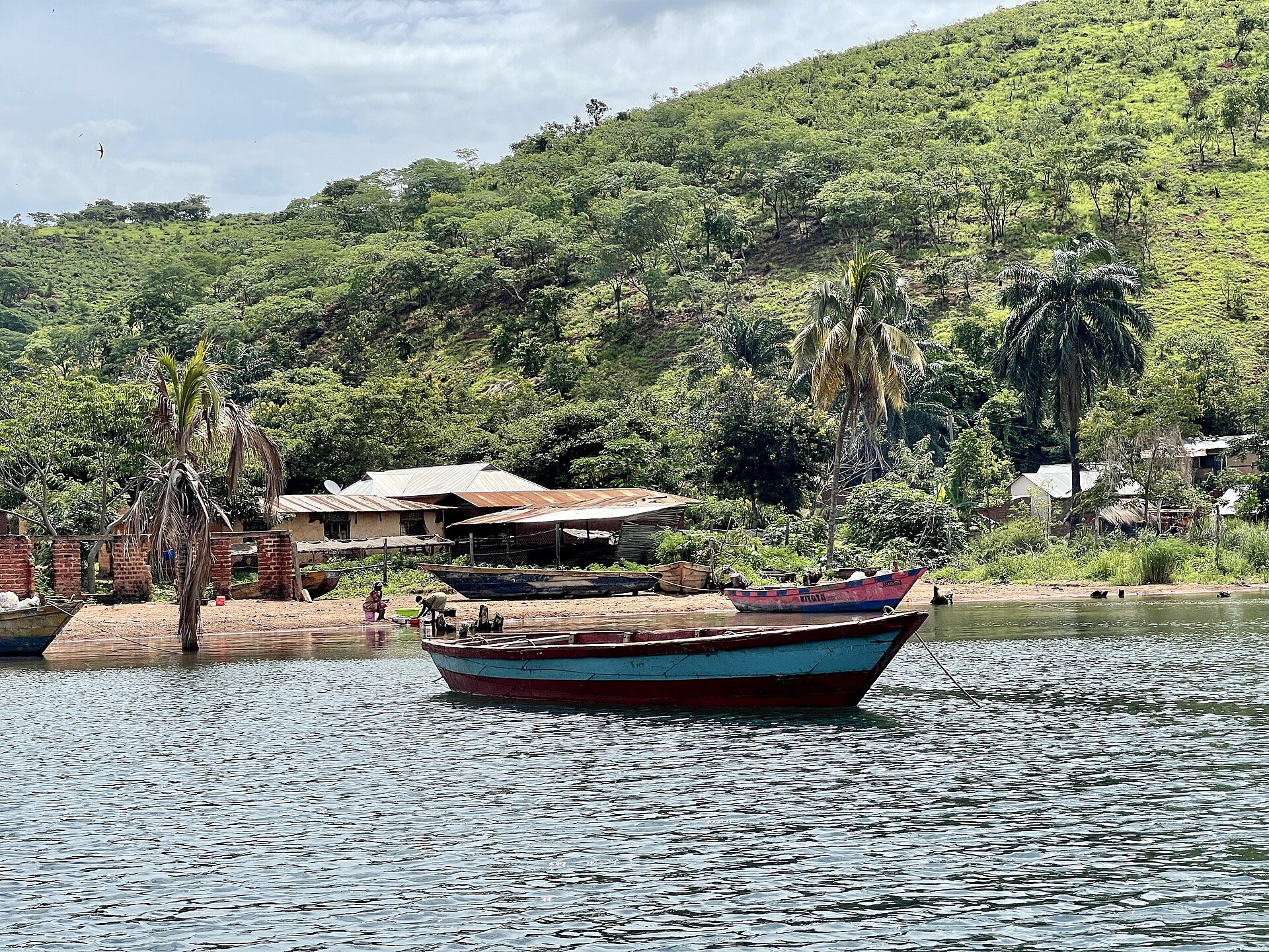 Fishing boat on the lake
